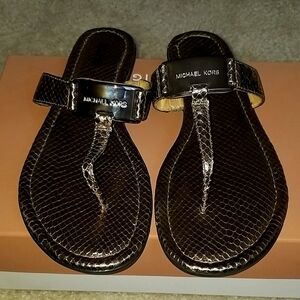 Michael Kors Silver Snake Print Sandals LNC Size 9